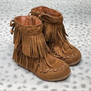 True Craft Finge Boot Faux Suede Bow Detail